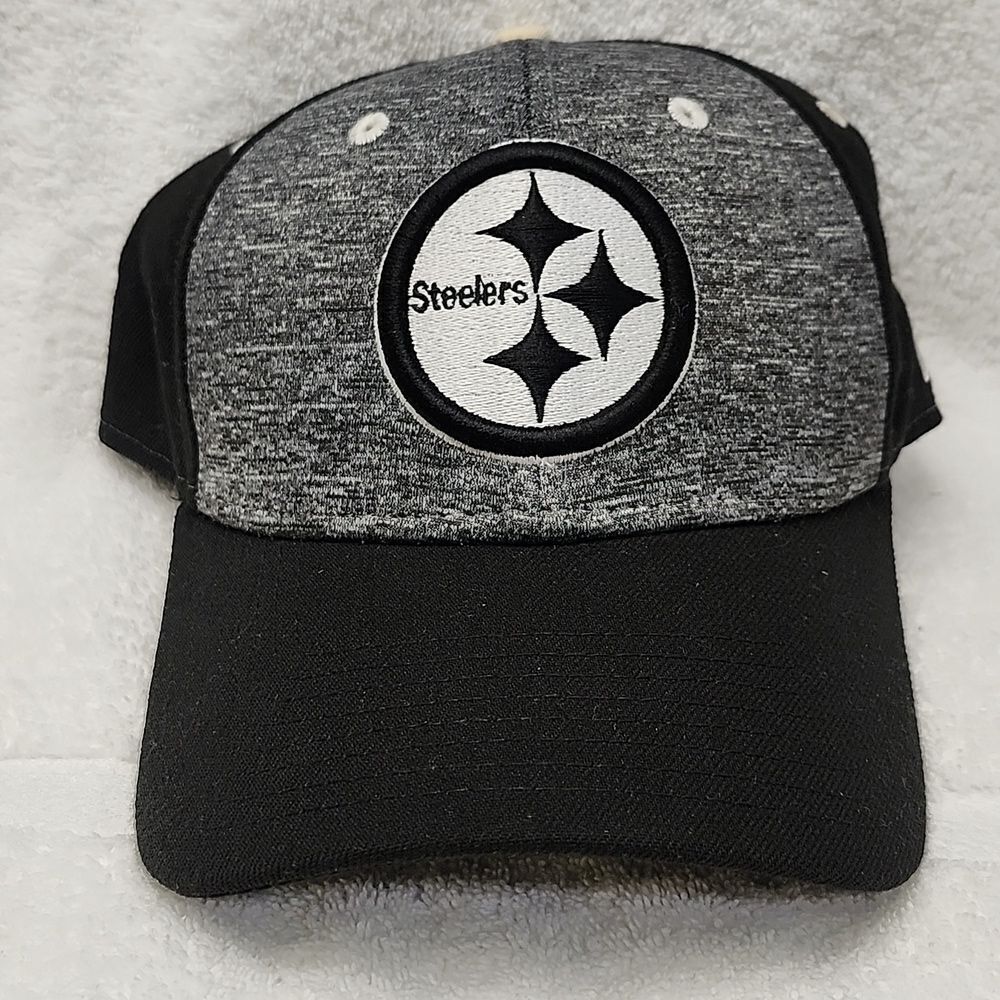 New Era 9FORTY Pittsburgh Steelers Black and Gray Velcroback - NWOT
